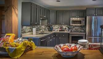 Mountain Ash Farm Country Manor