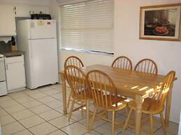 La Vista Blanc by Mammoth Reservation Bureau