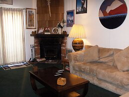 La Vista Blanc by Mammoth Reservation Bureau