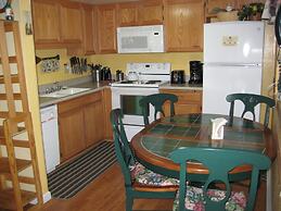 La Vista Blanc by Mammoth Reservation Bureau