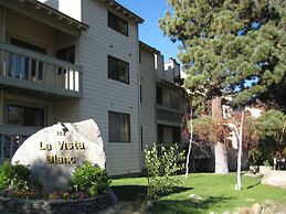 La Vista Blanc by Mammoth Reservation Bureau