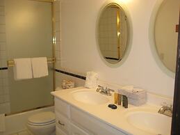 La Vista Blanc by Mammoth Reservation Bureau