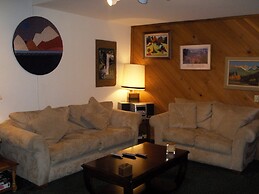 La Vista Blanc by Mammoth Reservation Bureau