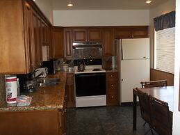 La Vista Blanc by Mammoth Reservation Bureau