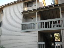 La Vista Blanc by Mammoth Reservation Bureau