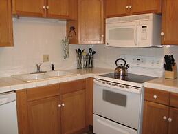 La Vista Blanc by Mammoth Reservation Bureau