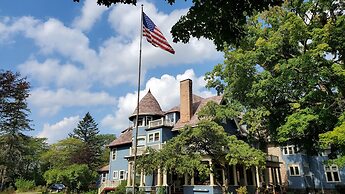 Saravilla Bed and Breakfast