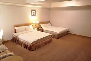 Kingdom Hotel