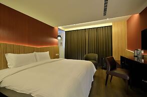 Stay Hotel - Taichung Yizhong