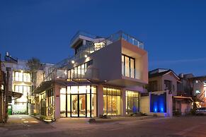 Tongzhan Design Inn
