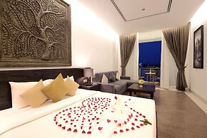 Crystal Blue Boutique Hotel