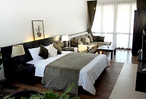 Crystal Blue Boutique Hotel