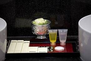 Crystal Blue Boutique Hotel