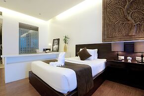 Crystal Blue Boutique Hotel