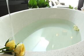 Crystal Blue Boutique Hotel