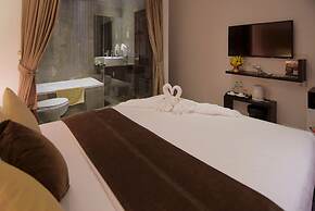 Crystal Blue Boutique Hotel