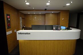 Step Inn Myeongdong 1