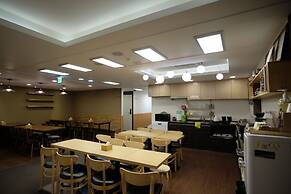 Step Inn Myeongdong 1