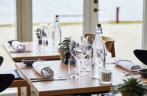 Sixtus Sinatur Hotel og Konference