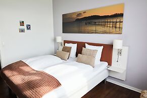 Sixtus Sinatur Hotel og Konference
