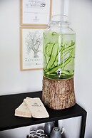 Sixtus Sinatur Hotel og Konference