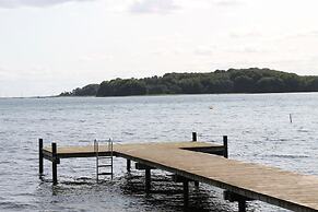 Sixtus Sinatur Hotel og Konference