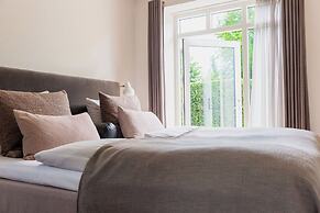 Sixtus Sinatur Hotel og Konference