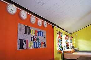 Dorm Des Fleurs - Hostel