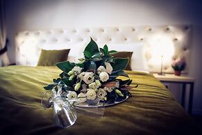 Chic & Town Luxury Rooms