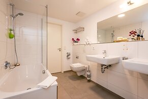 Apartments Rosenthal Residence