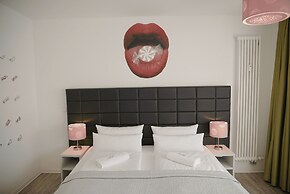 Apartments Rosenthal Residence