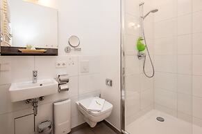 Apartments Rosenthal Residence