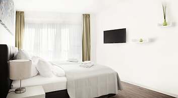 Apartments Rosenthal Residence