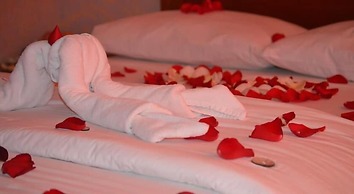 Puerta del Sol Hotel