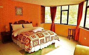 Puerta del Sol Hotel