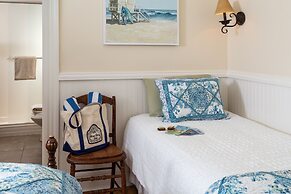 The Blue Dory Inn