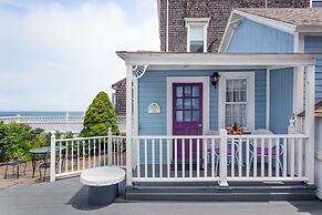 The Blue Dory Inn