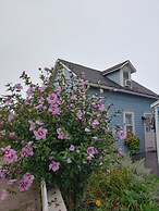 The Blue Dory Inn