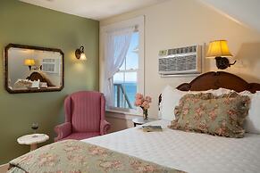 The Blue Dory Inn