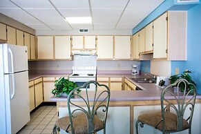 Tropical Seas Hotel