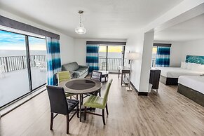 Tropical Seas Hotel