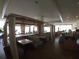 Hotel Okhotsk Palace