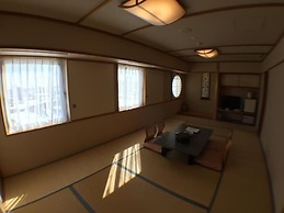 Hotel Okhotsk Palace