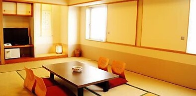 Hotel Okhotsk Palace