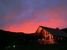 Log Hotel Larch Lake Kanayama