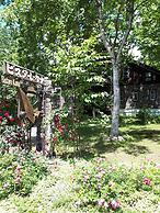 Pension & Restaurant Bistare Kana