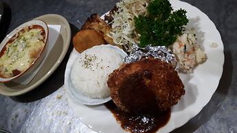 Pension & Restaurant Bistare Kana