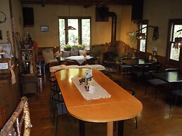 Pension & Restaurant Bistare Kana