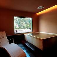 SUICHOKAN - Caters to women