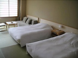 SUICHOKAN - Caters to women